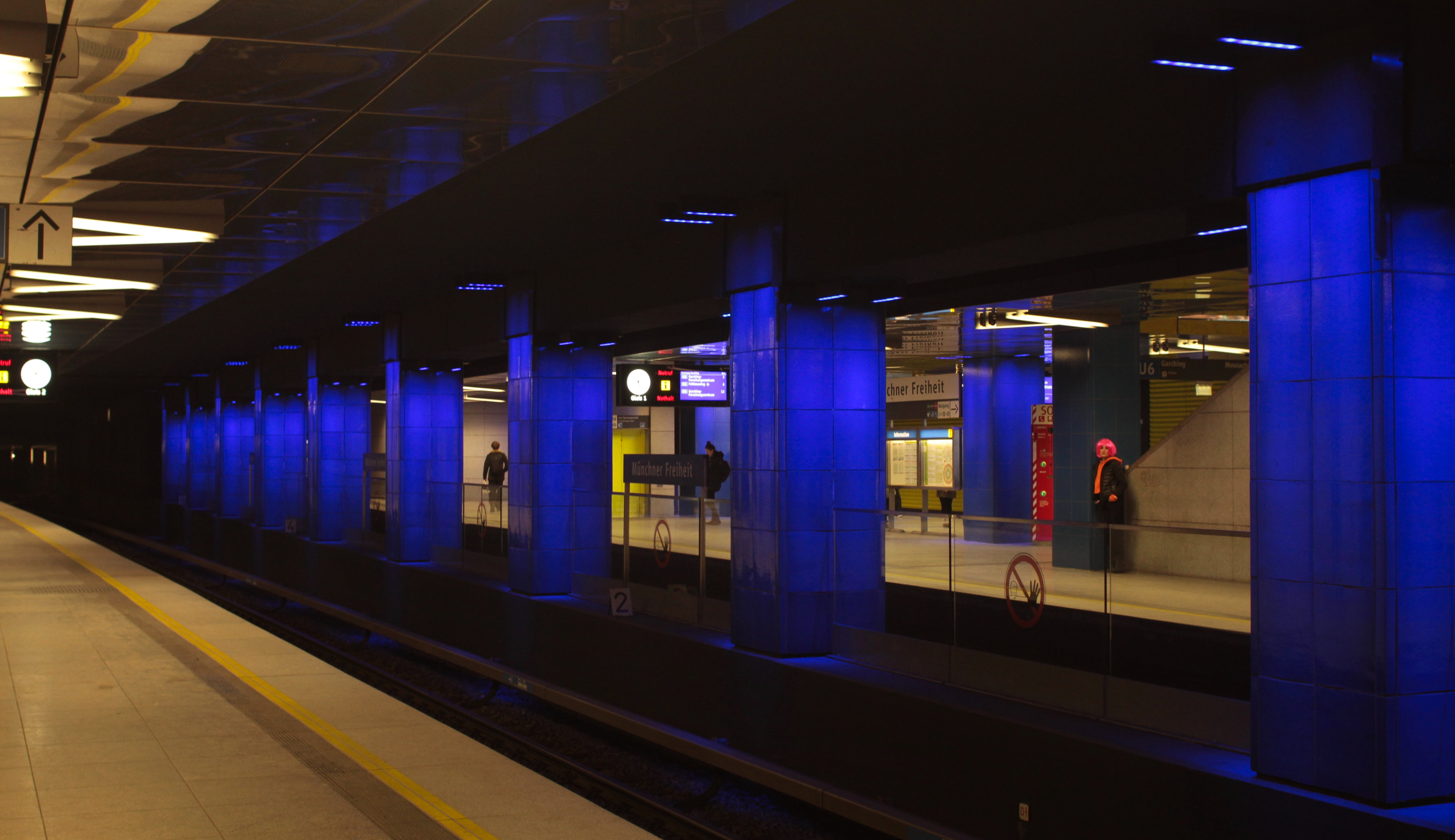  munich-subway-station-photography-matthias-grunsky 