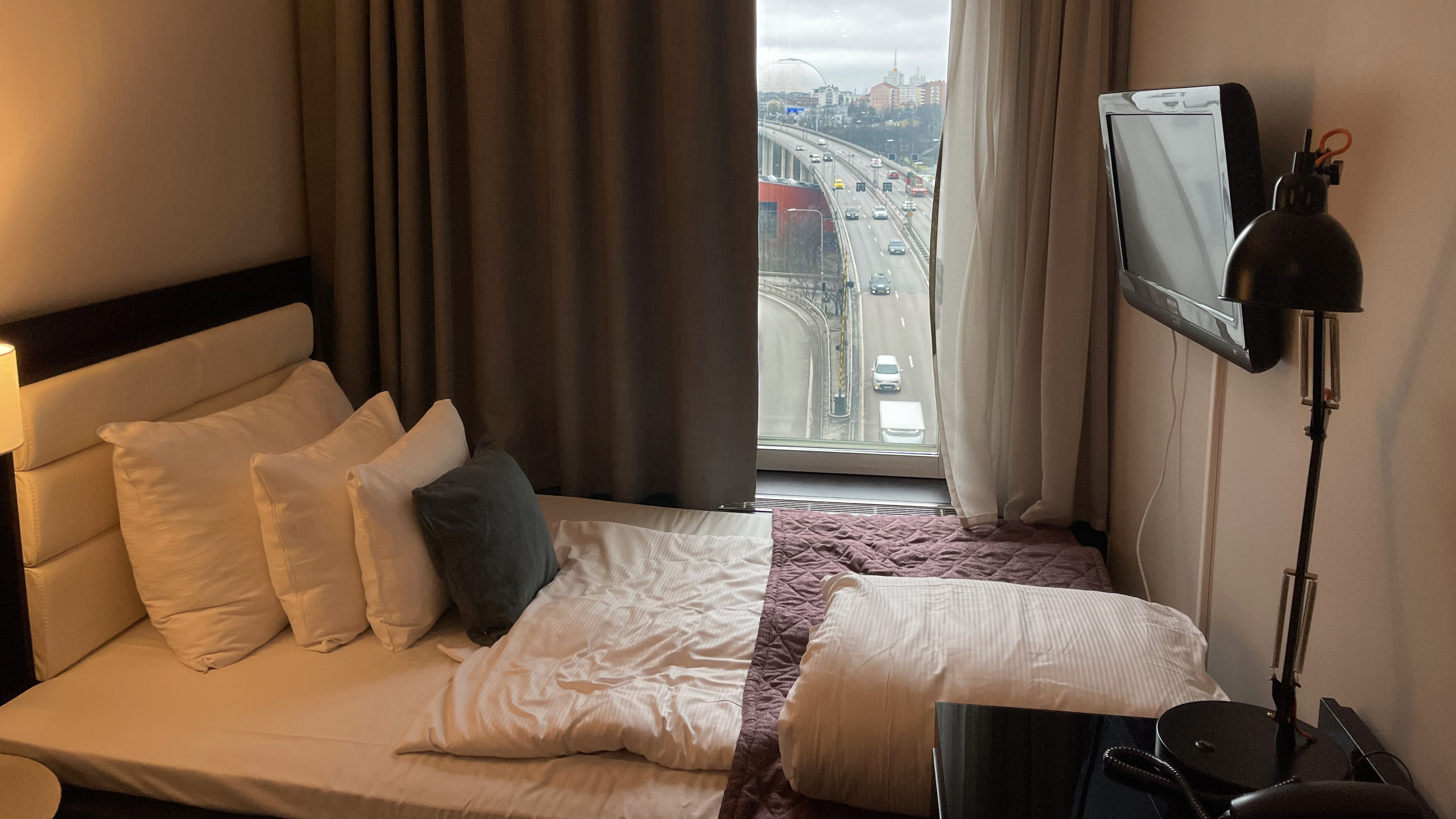  lax-hotel-room-photography-matthias-grunsky 